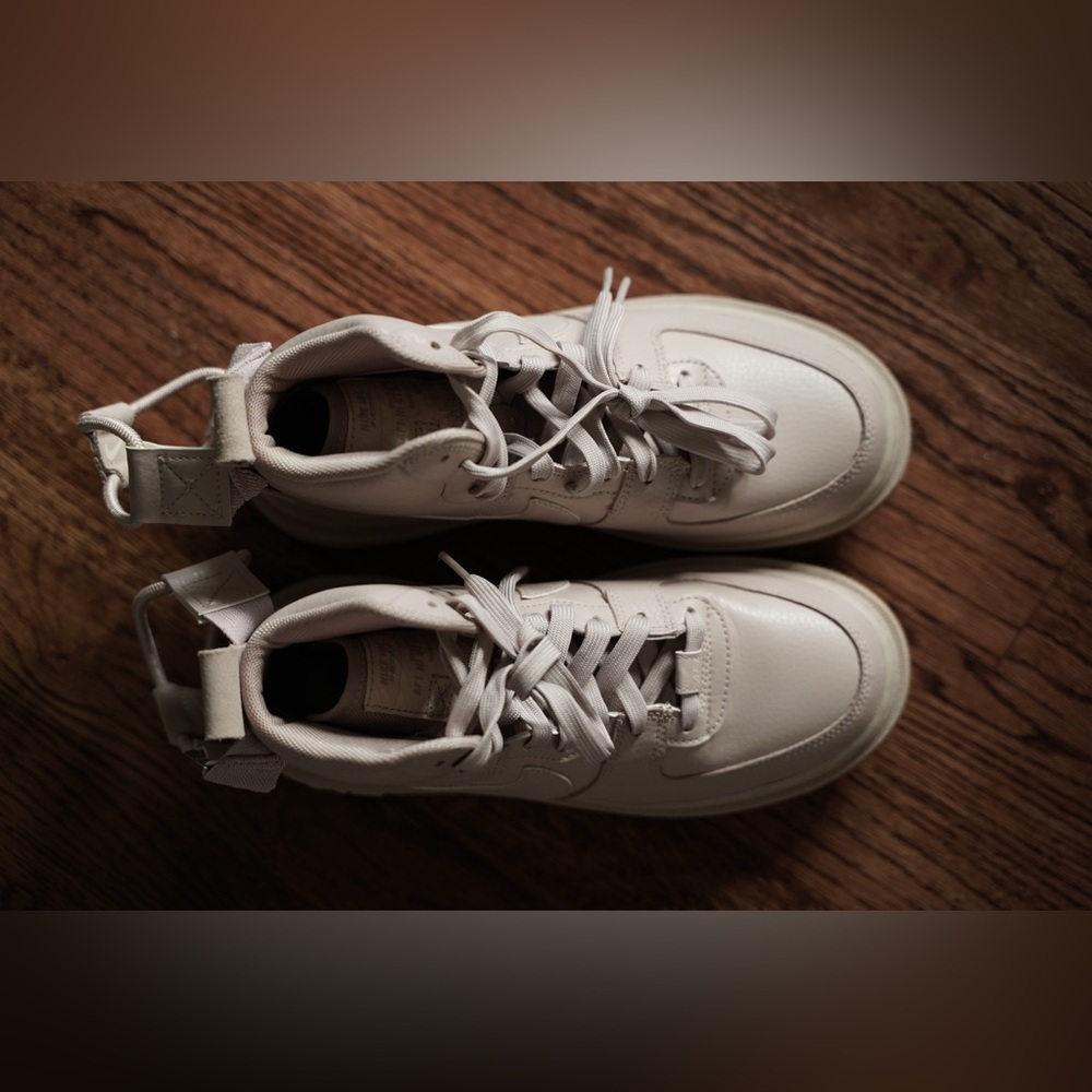 Women's Nike Air Force 1 High Utility 2.0 DC3584-200 - Worn Once - Picture 4 of 6